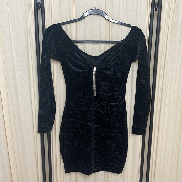 ELEGANT COCKTAIL VELOUR MINI DRESS WITH FALLING RHINESTONES SIZE SMALL - Picture 10 of 11